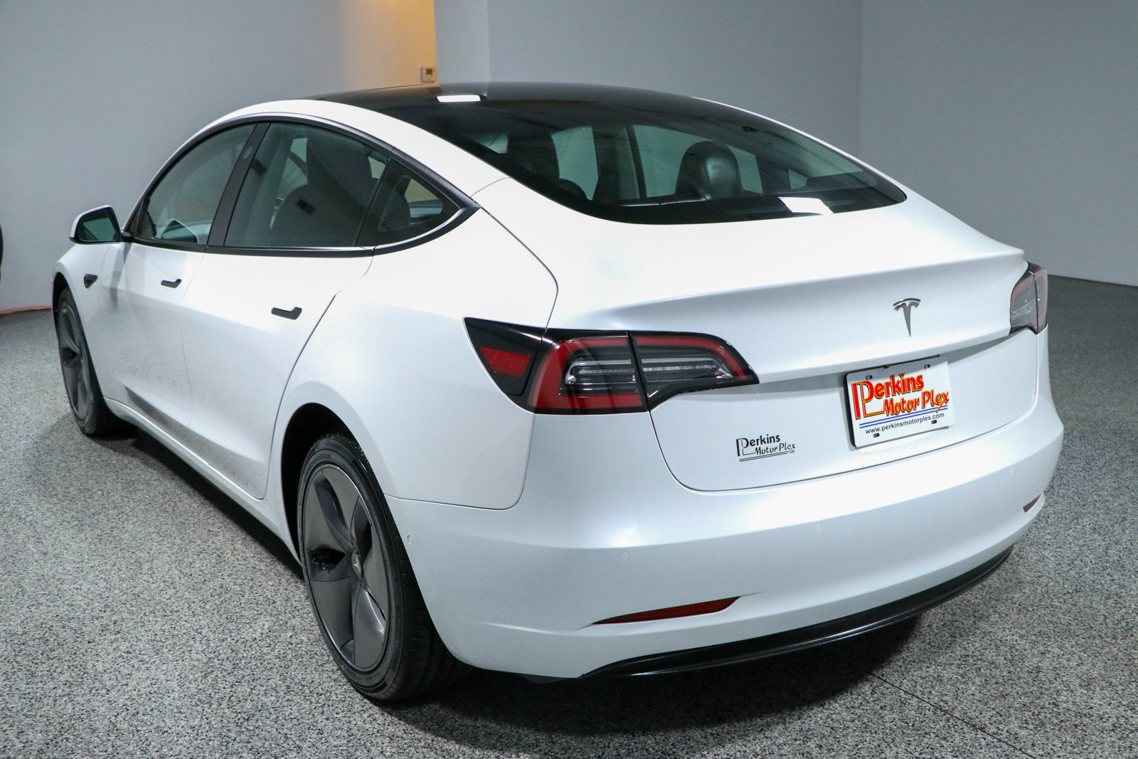 Used 2021 Tesla Model 3 Long Range AWD/4WD image 9