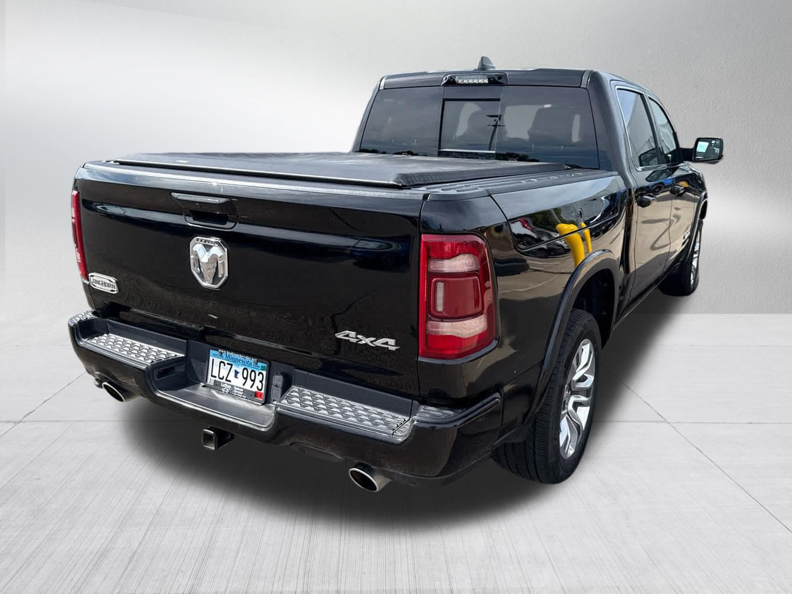 Used 2024 RAM 1500 Limited AWD/4WD image 8