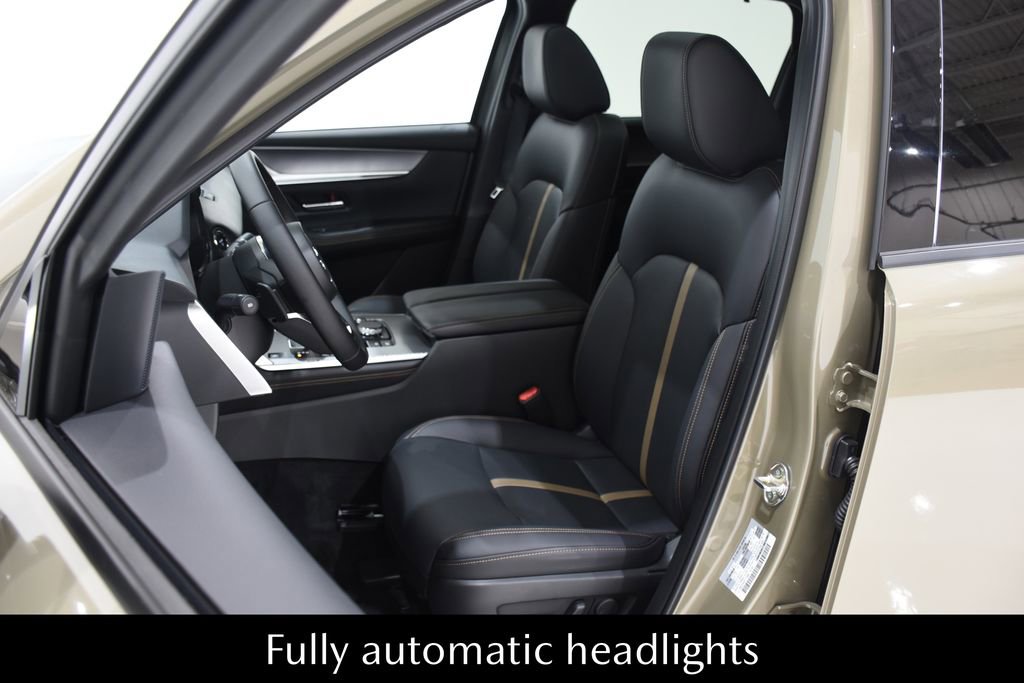 New 2025 MAZDA CX-70 Plug-In Hybrid w/ Premium Plus AWD/4WD image 19