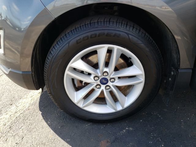 Used 2017 Ford Edge SEL w/ Equipment Group 201A image 29