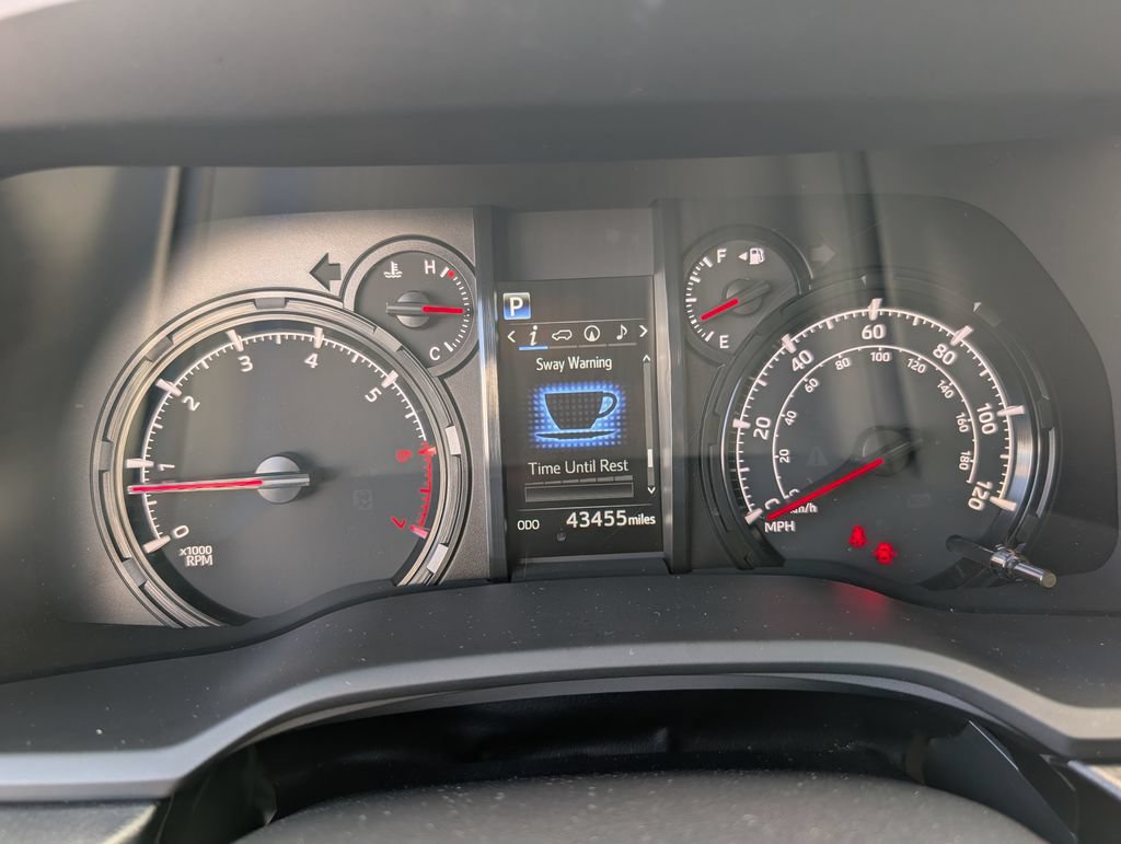 Used 2023 Toyota 4Runner SR5 Premium w/ Moonroof Package RWD image 18