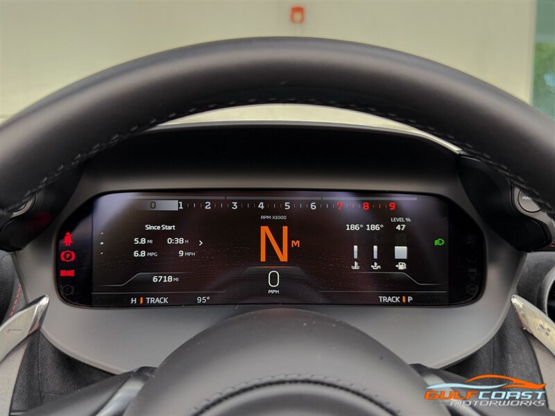 Used 2024 McLaren 750S Spider RWD image 15
