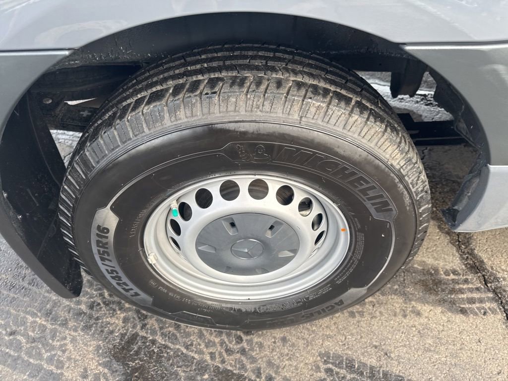 Used 2022 Mercedes-Benz Sprinter 2500 image 51