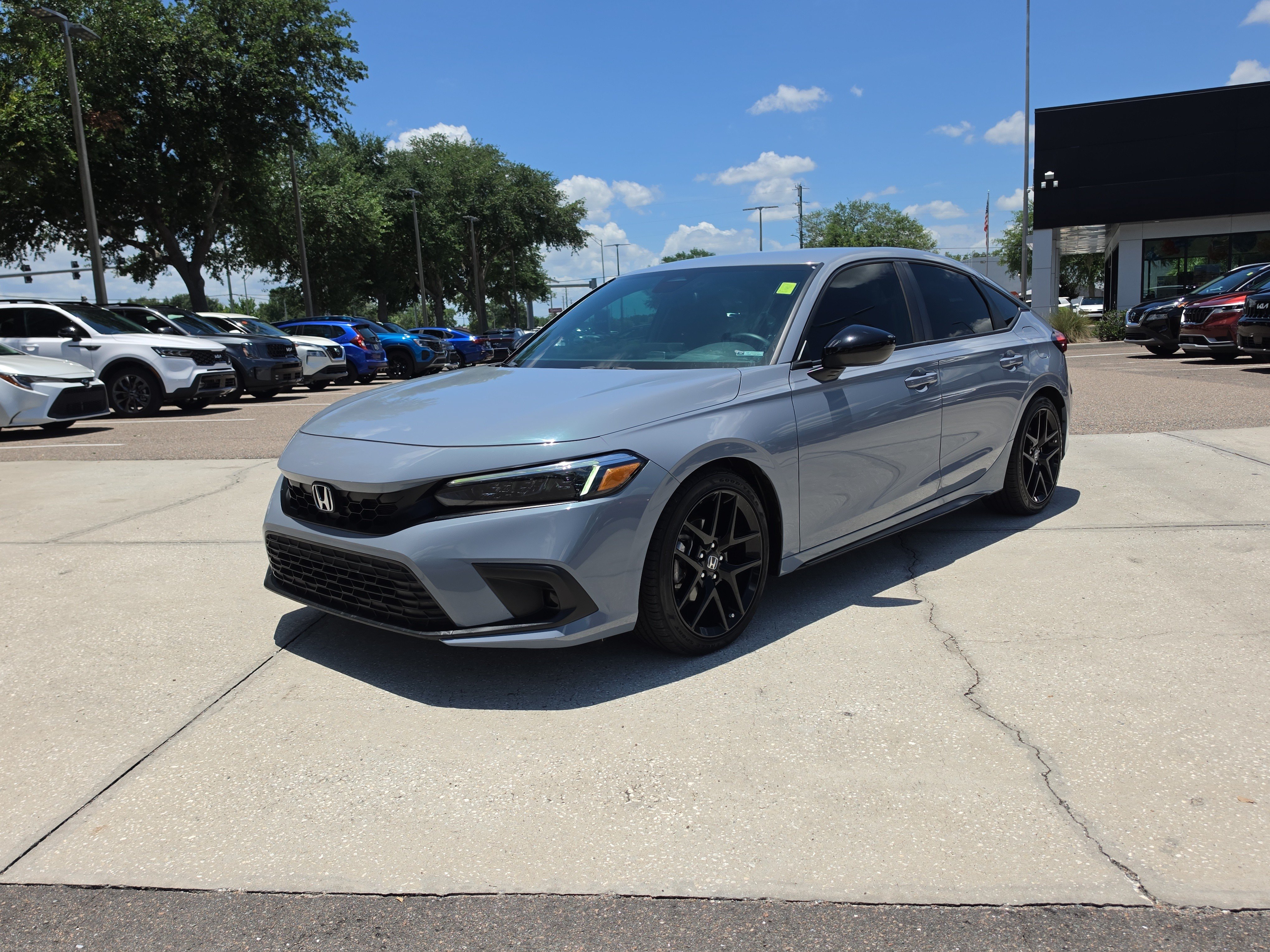Used 2022 Honda Civic Sport image 4