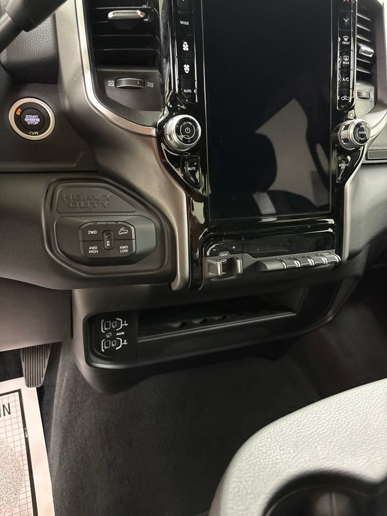 New 2026 RAM 2500 Big Horn AWD/4WD image 14
