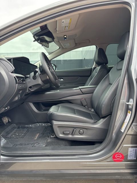 Certified 2025 Nissan Murano SV image 5