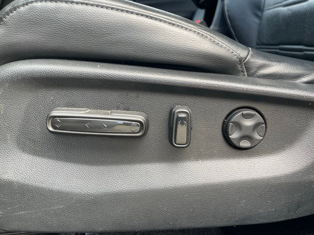 Used 2021 Honda CR-V EX-L image 11