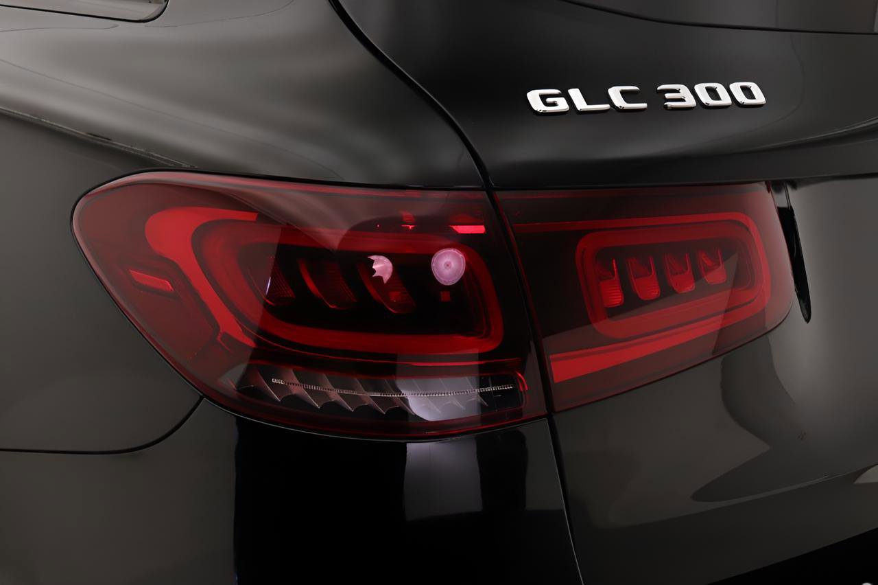 Certified 2022 Mercedes-Benz GLC 300 image 18