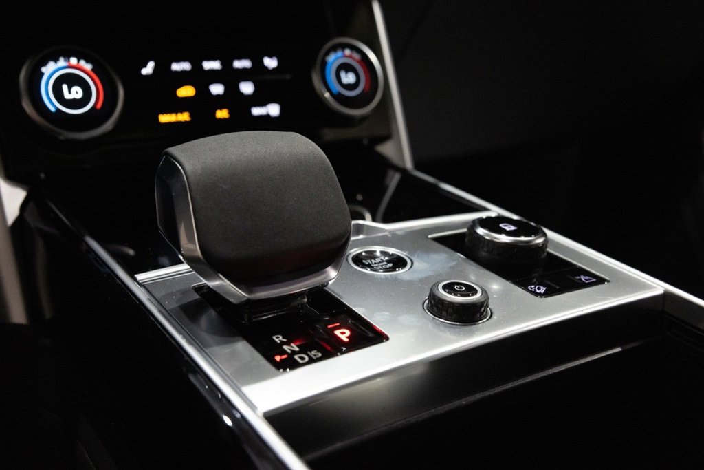 Used 2023 Land Rover Range Rover SE image 20