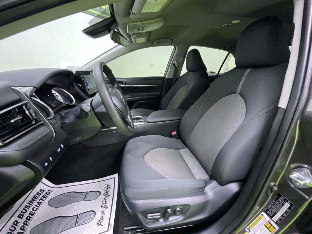 Used 2023 Toyota Camry LE image 16