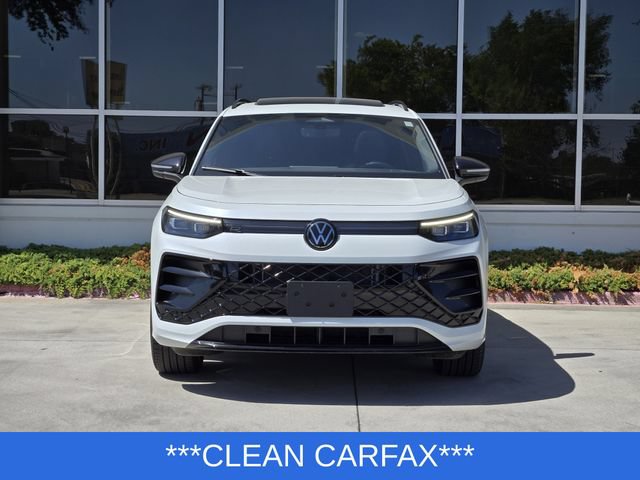 Used 2026 Volkswagen Tiguan SE R-Line FWD image 2