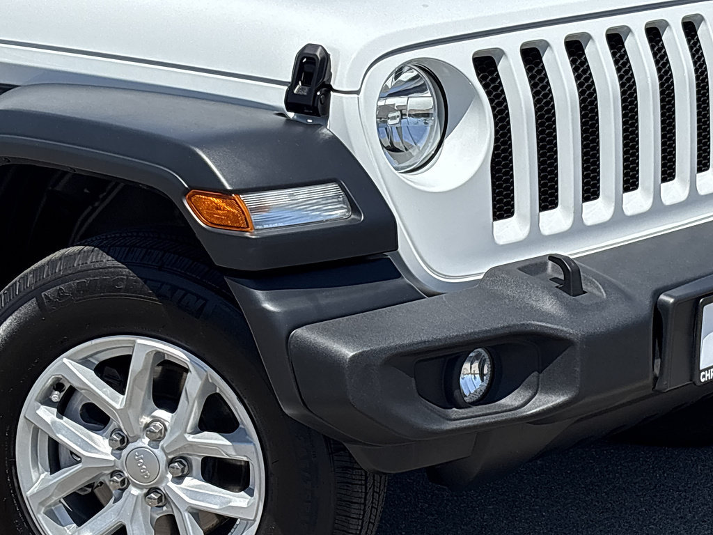 Used 2023 Jeep Wrangler Unlimited Sport AWD/4WD image 7