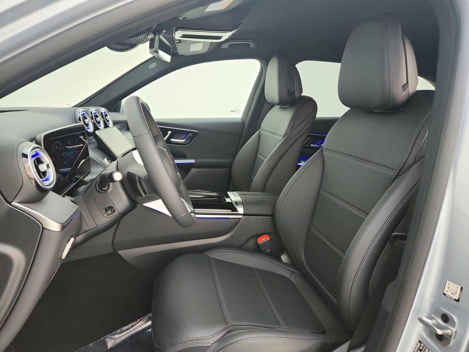 New 2025 Mercedes-Benz GLC 300 image 13