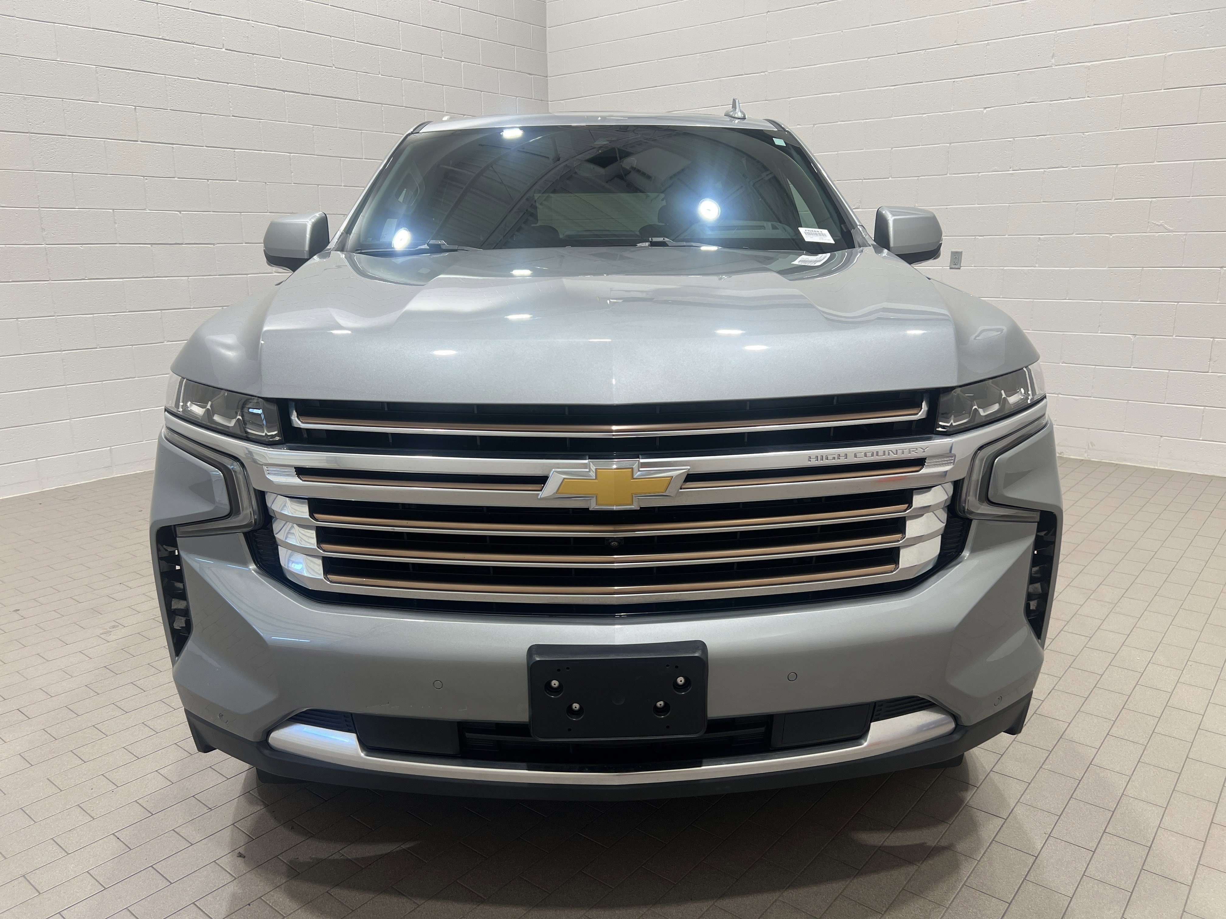 Used 2023 Chevrolet Tahoe High Country image 3