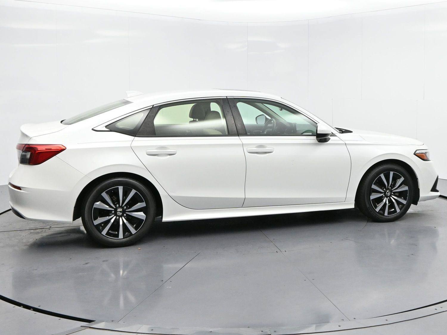 Used 2022 Honda Civic EX image 8