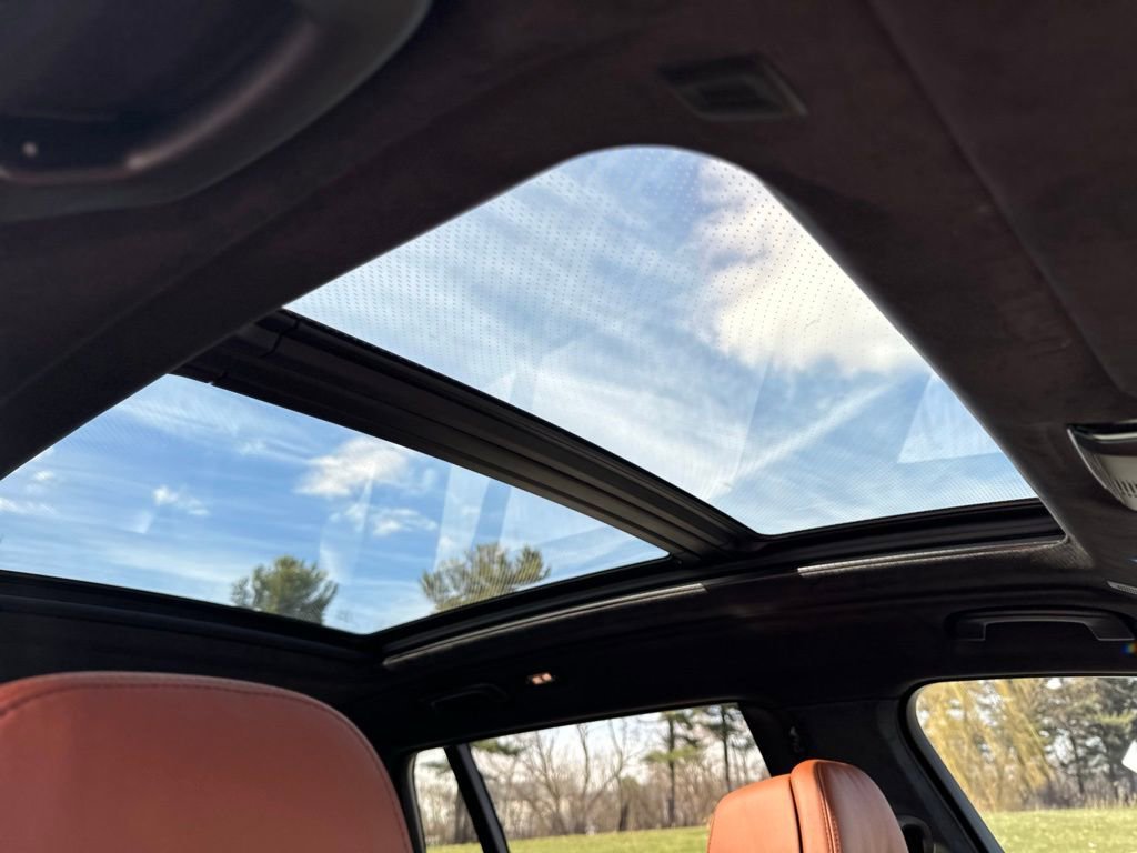 Certified 2025 BMW X7 M60i image 29