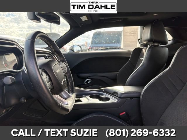 Used 2018 Dodge Challenger SRT RWD image 2