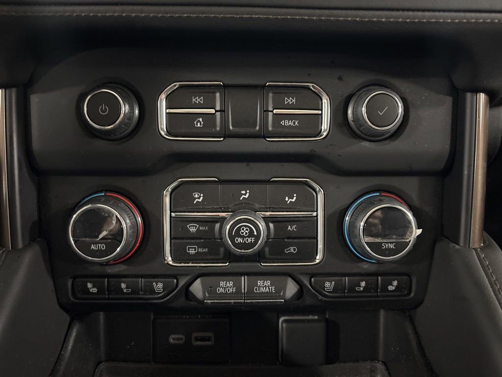 Used 2023 Chevrolet Tahoe High Country image 16