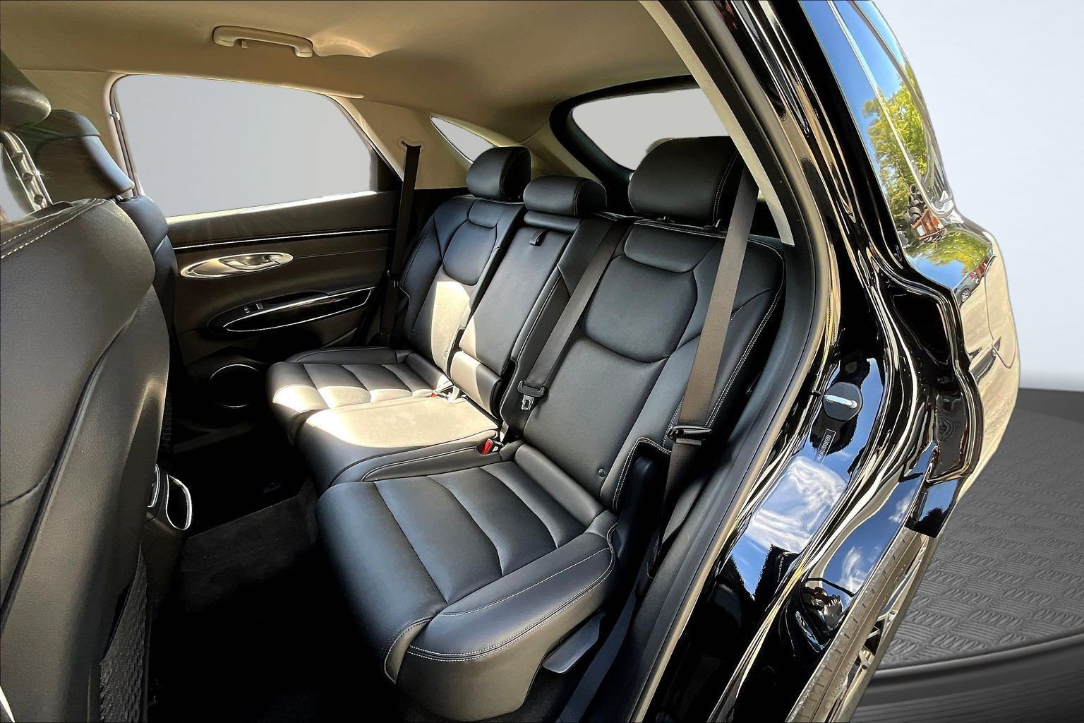 Used 2024 Genesis GV70 2.5T AWD/4WD image 20