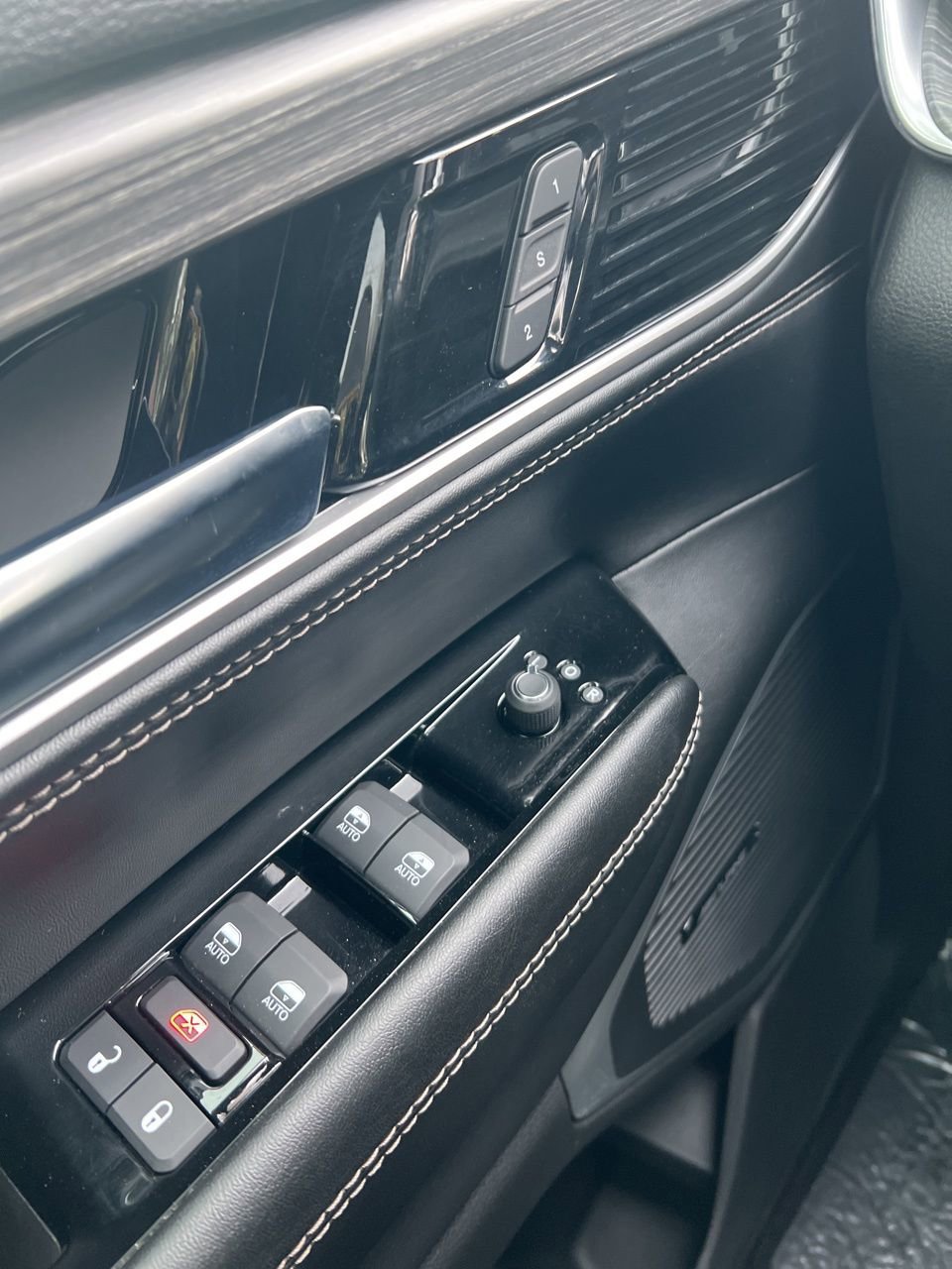 Used 2023 Jeep Wagoneer Series II w/ Premium Group I image 40