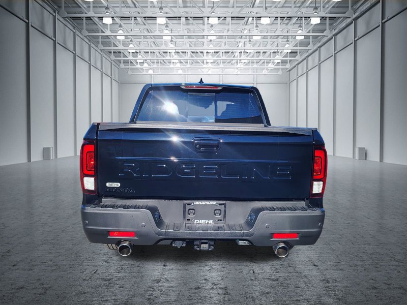 Used 2026 Honda Ridgeline Black Edition image 8