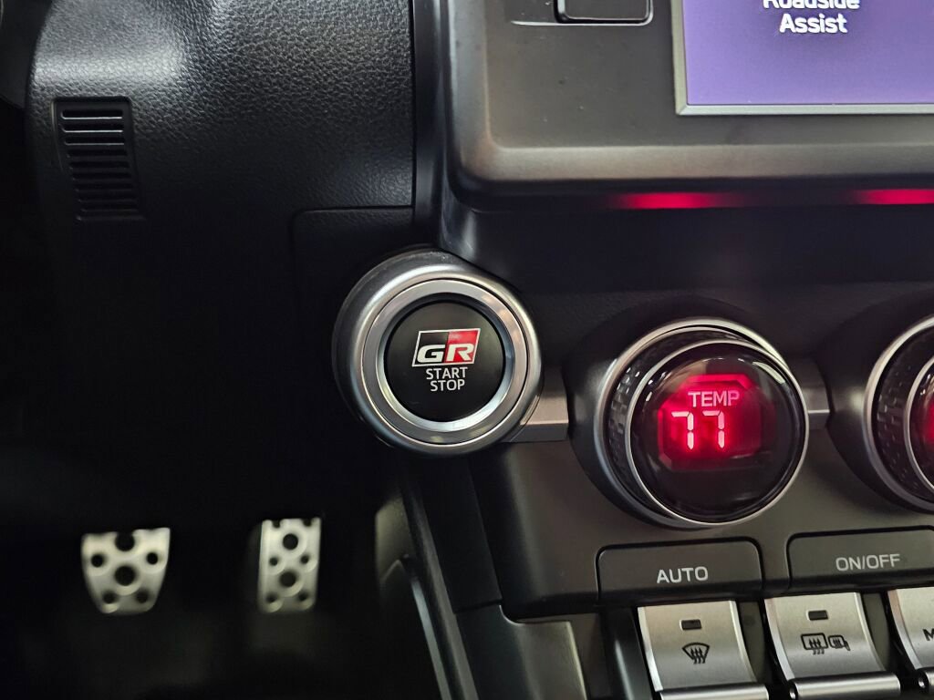 Used 2025 Toyota GR86 Premium w/ ALL Weather Mat Package (TMS) image 28