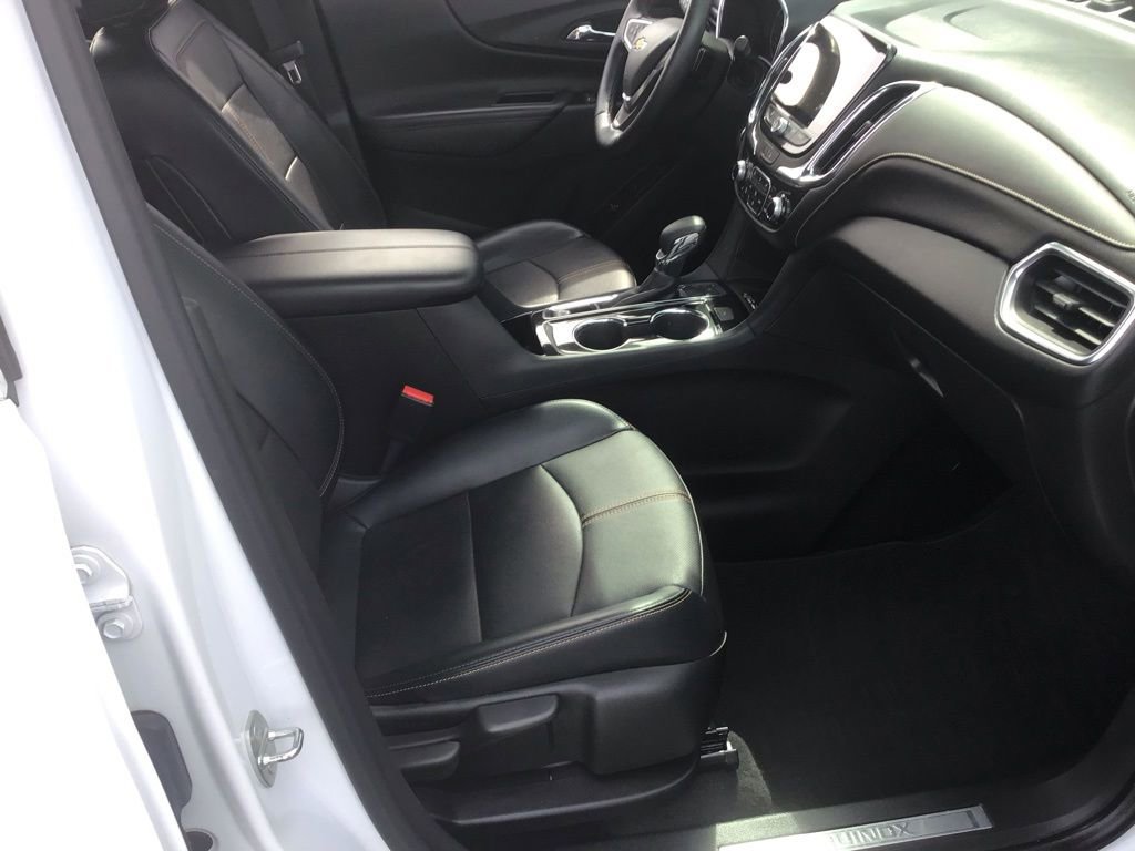 Used 2023 Chevrolet Equinox Premier AWD/4WD image 9