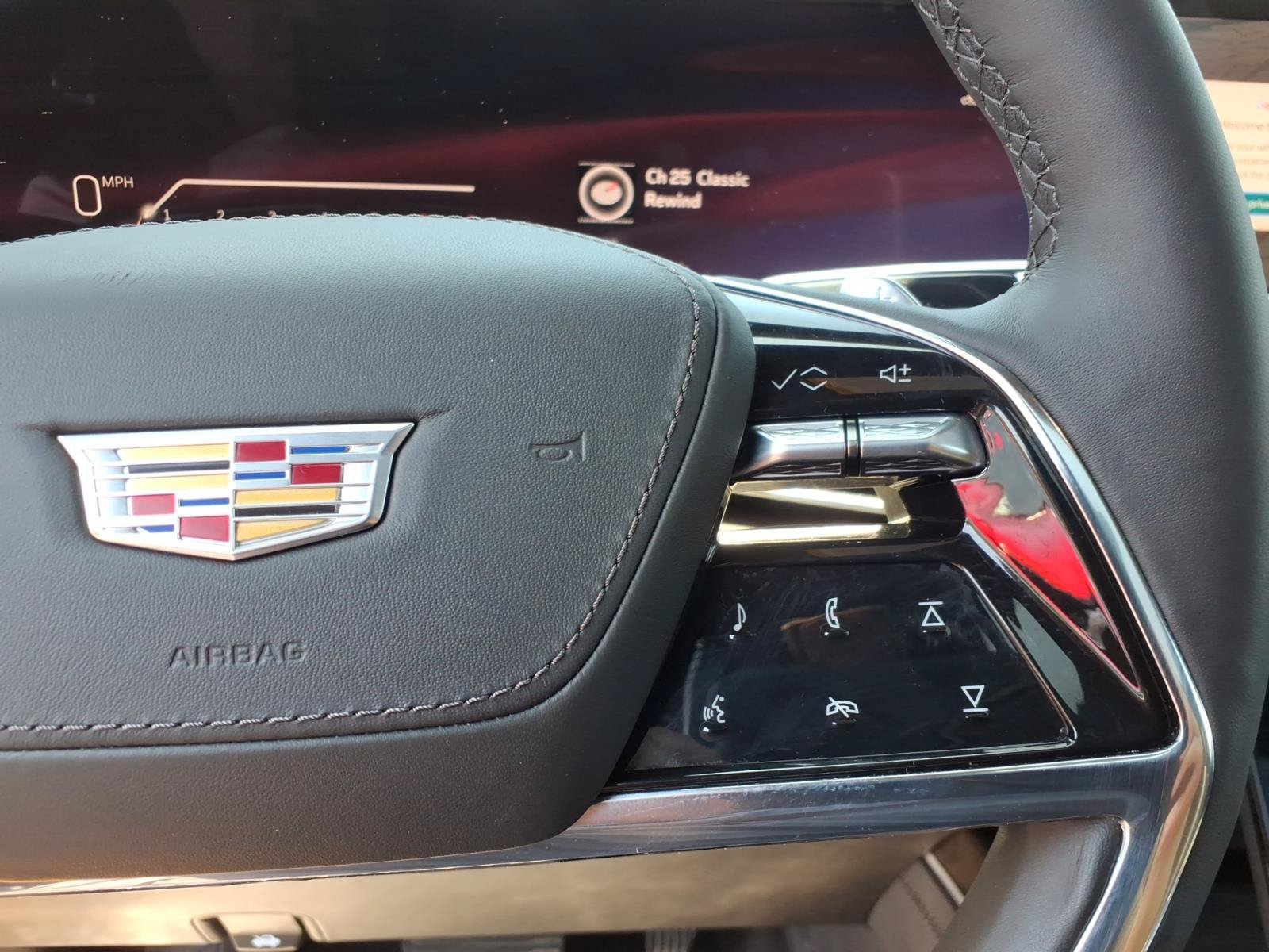 Certified 2026 Cadillac Escalade Platinum Luxury w/ LPO, Floor Liner Package AWD/4WD image 31