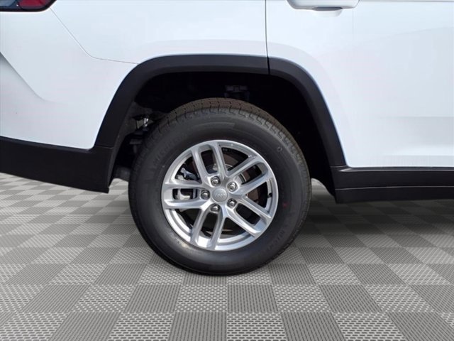 New 2025 Jeep Grand Cherokee L Limited image 3