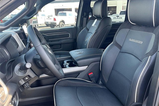 New 2025 RAM 2500 Laramie image 9