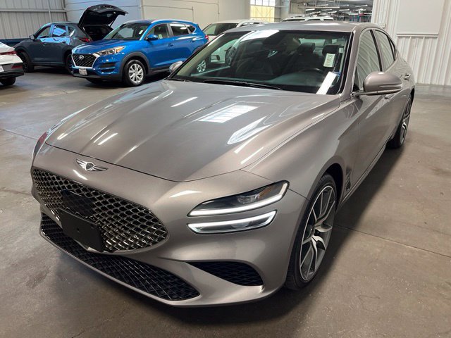Used 2025 Genesis G70 2.5T RWD image 7