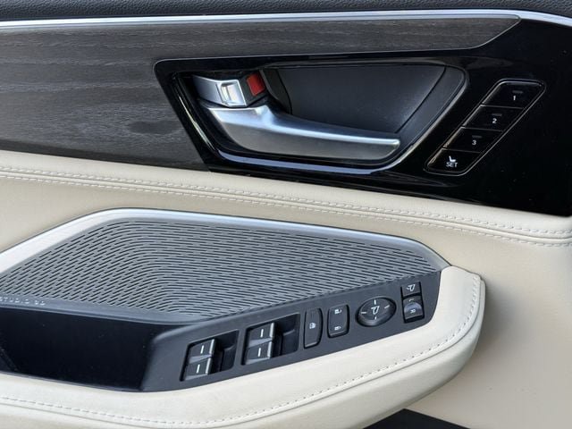Certified 2023 Acura MDX SH-AWD w/ Advance Package image 22