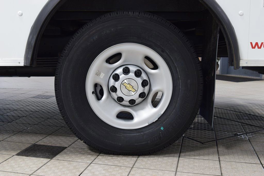 New 2026 Chevrolet Express 3500 w/ Power Convenience Package RWD image 14