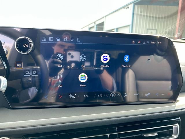 New 2026 Chevrolet Traverse LT w/ Driver Confidence Package AWD/4WD image 13