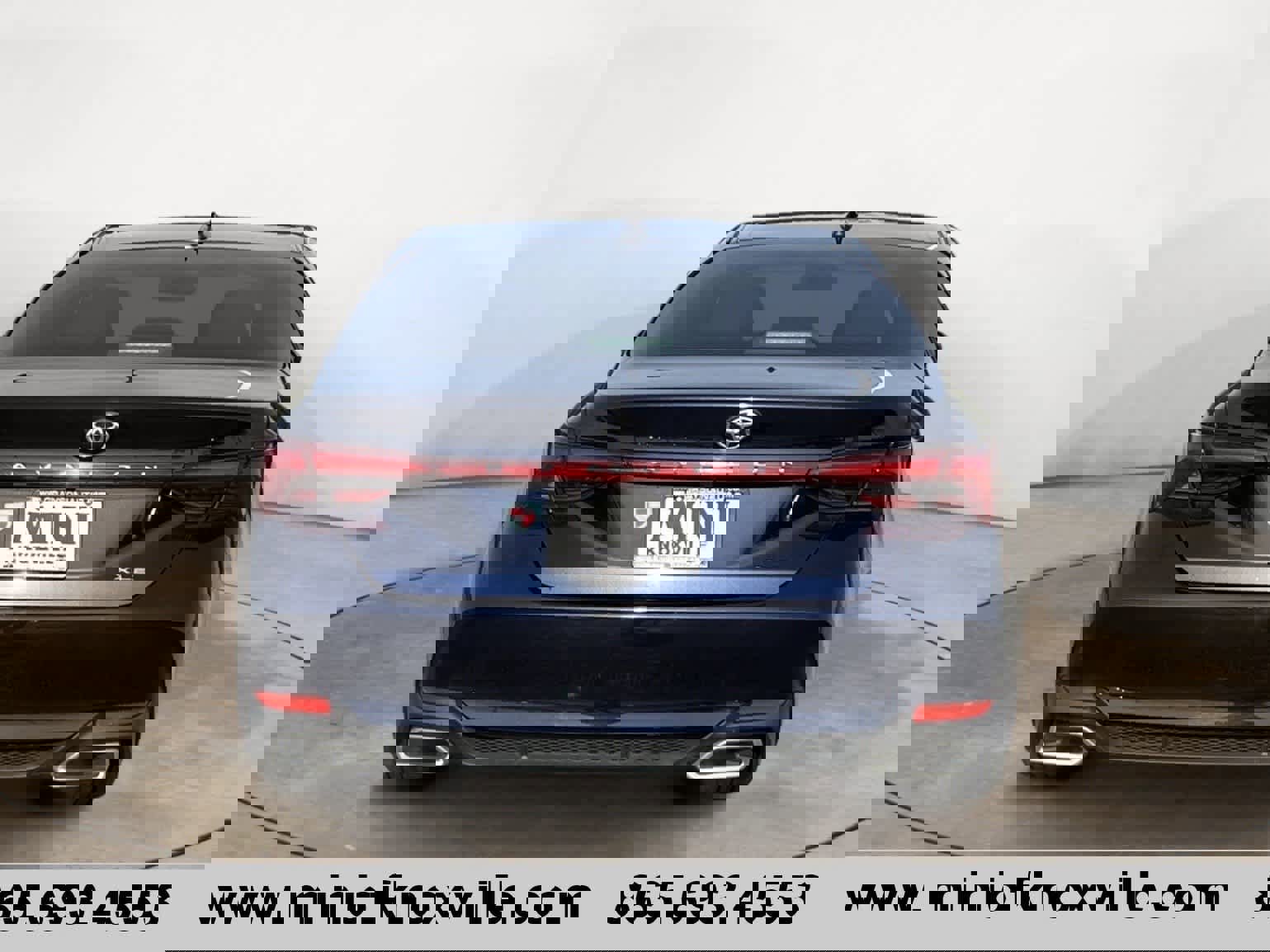 Used 2022 Toyota Avalon XLE image 4