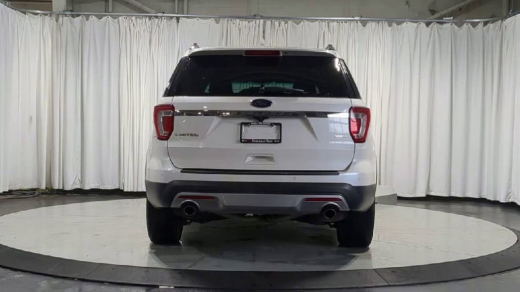 Used 2016 Ford Explorer Limited AWD/4WD image 9