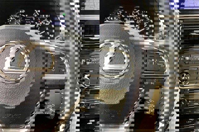 Used 2023 Lexus GX 460 Premium image 24