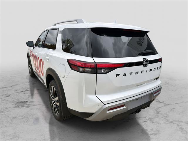 New 2025 Nissan Pathfinder Platinum w/ Black Appearance Package image 3