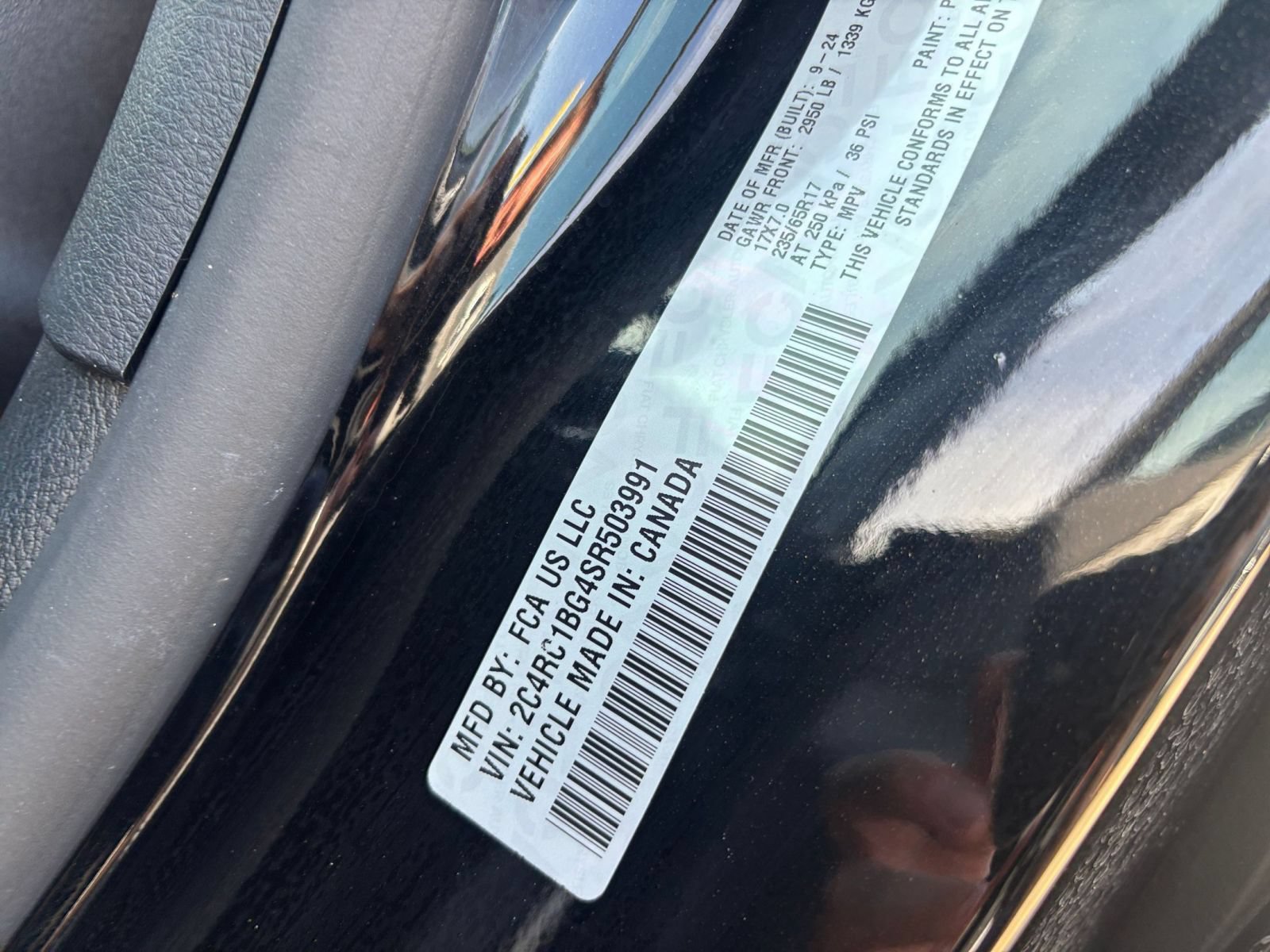 Used 2025 Chrysler Pacifica Select FWD image 31