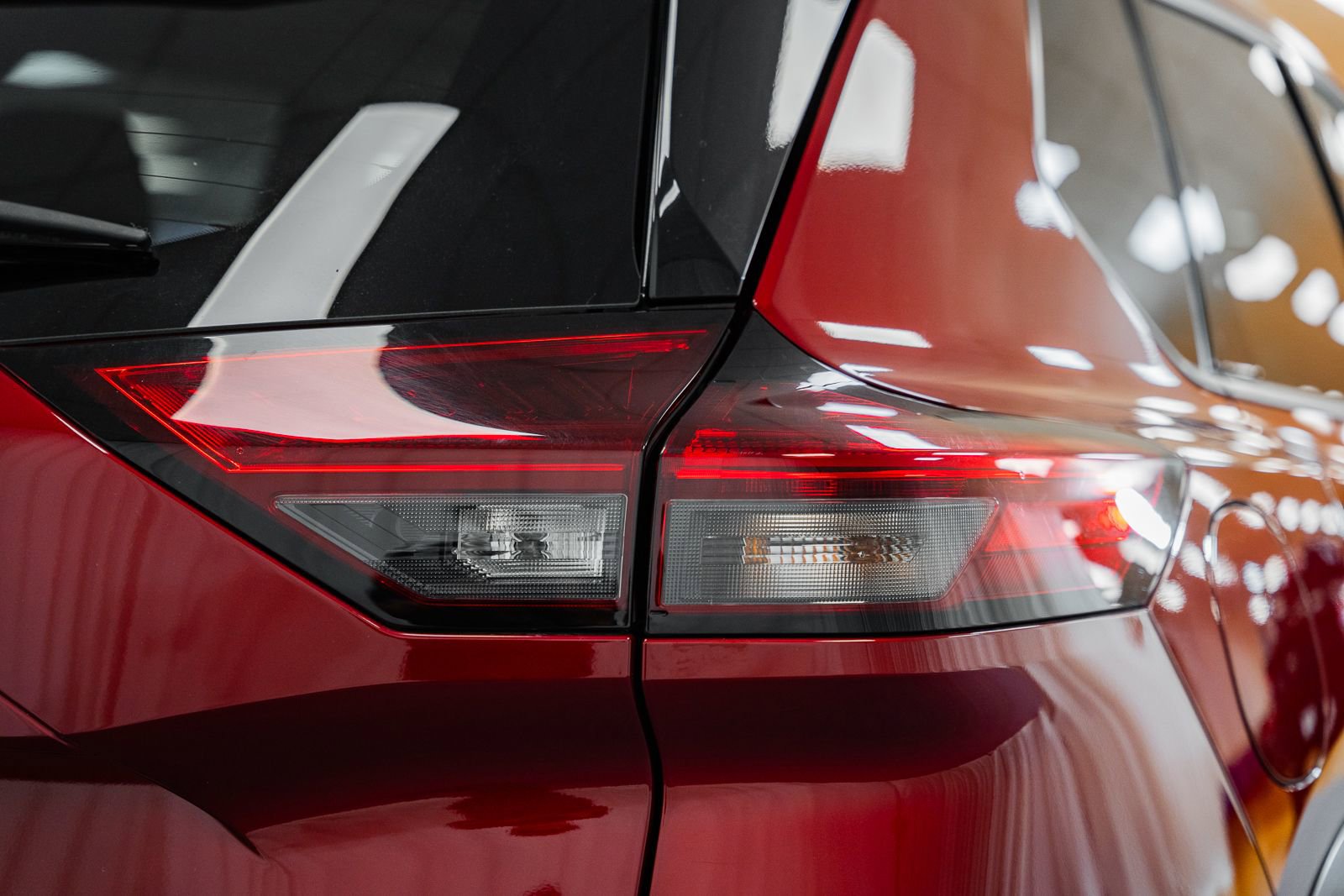 Used 2023 Nissan Rogue SL image 9