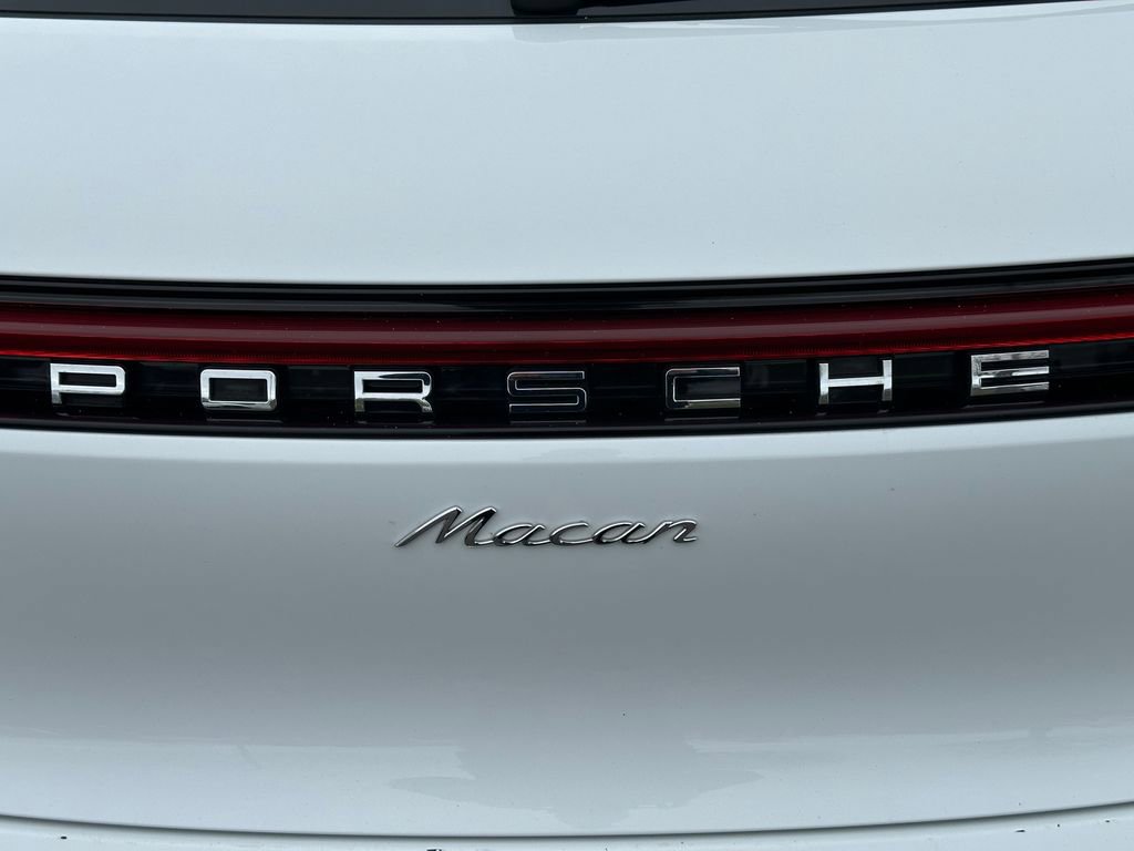 Used 2019 Porsche Macan AWD/4WD image 41