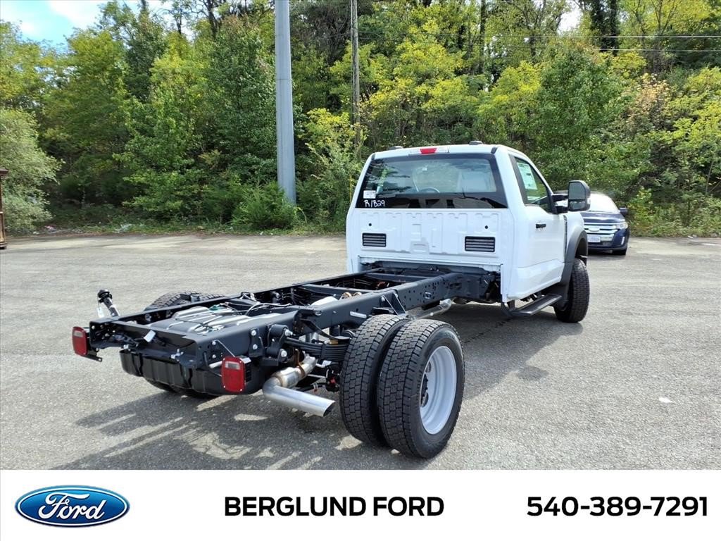 New 2026 Ford F550 4x4 Regular Cab Super Duty image 4