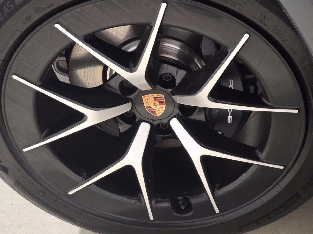 New 2026 Porsche Cayenne Electric AWD/4WD image 11