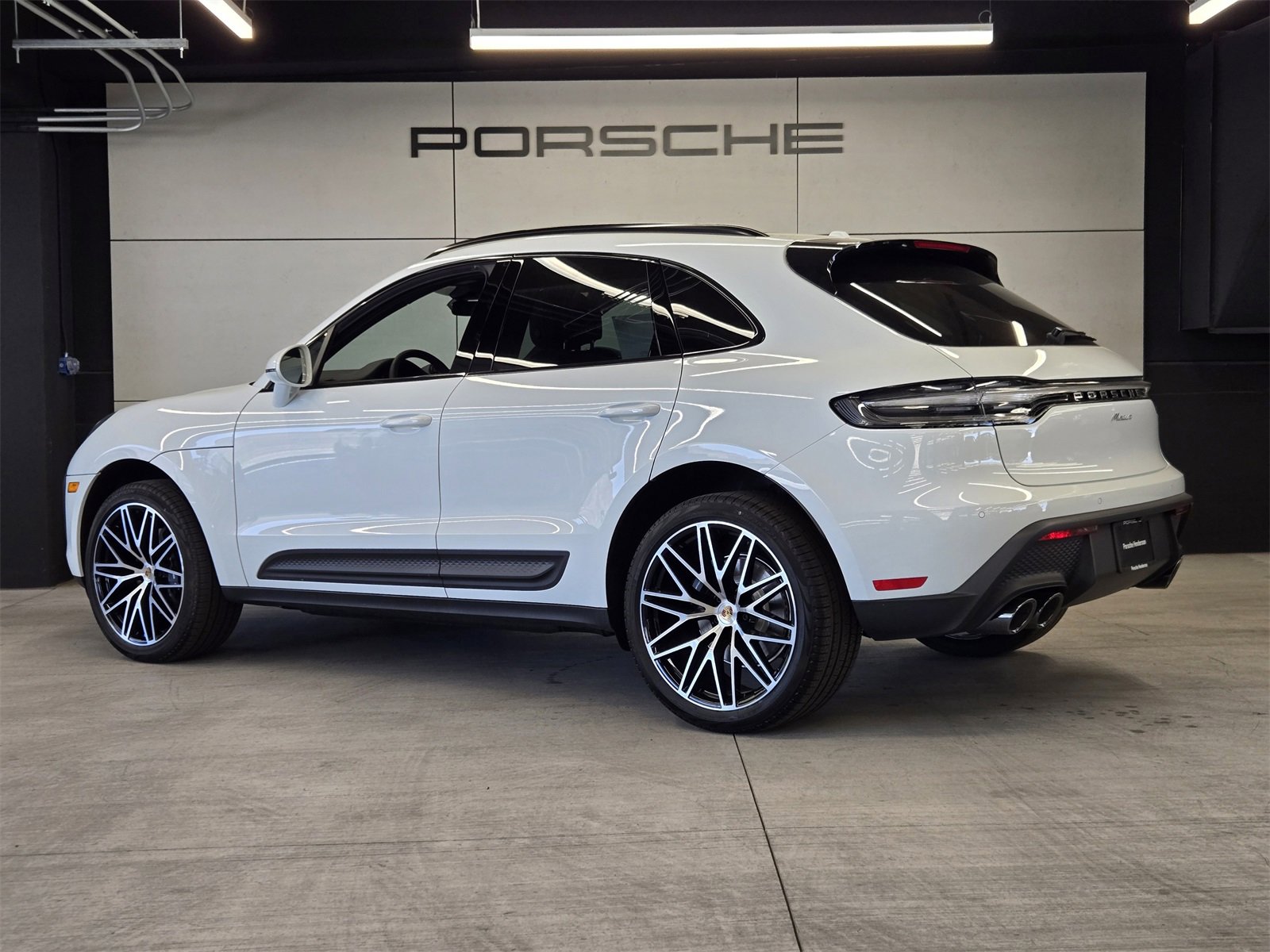 New 2025 Porsche Macan image 3