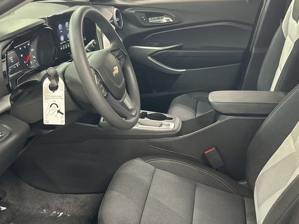 New 2026 Chevrolet Trax LS w/ LS Convenience Package FWD image 11