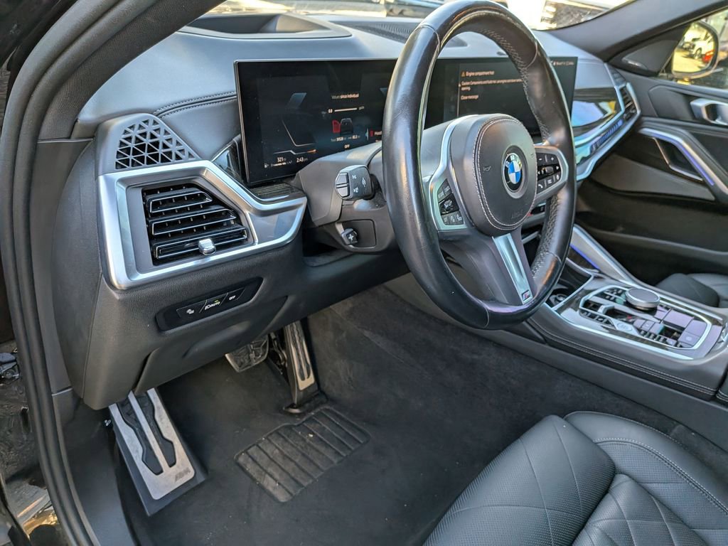 Used 2024 BMW X6 xDrive40i image 9