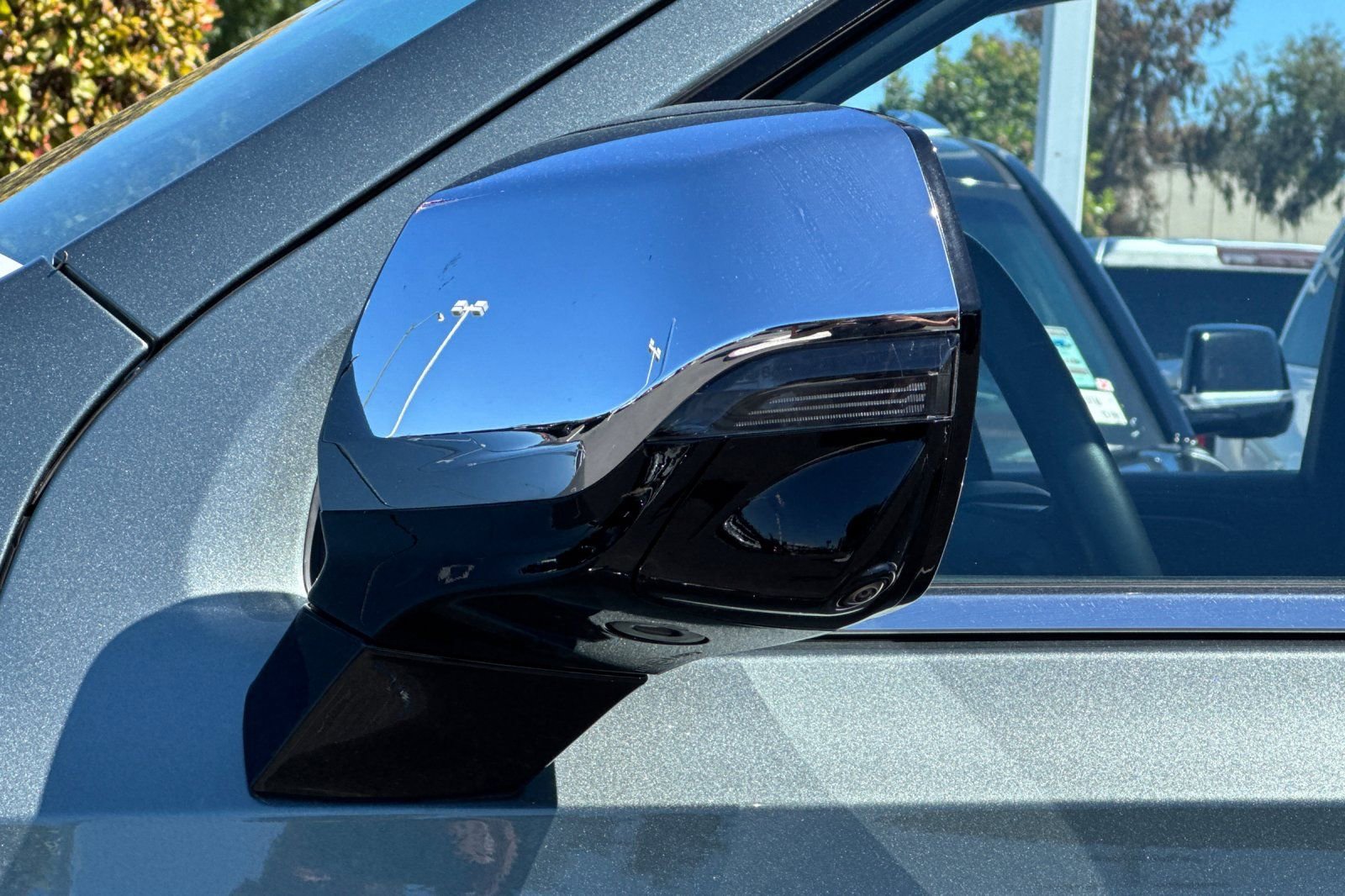 Used 2024 Chevrolet Suburban Premier image 48