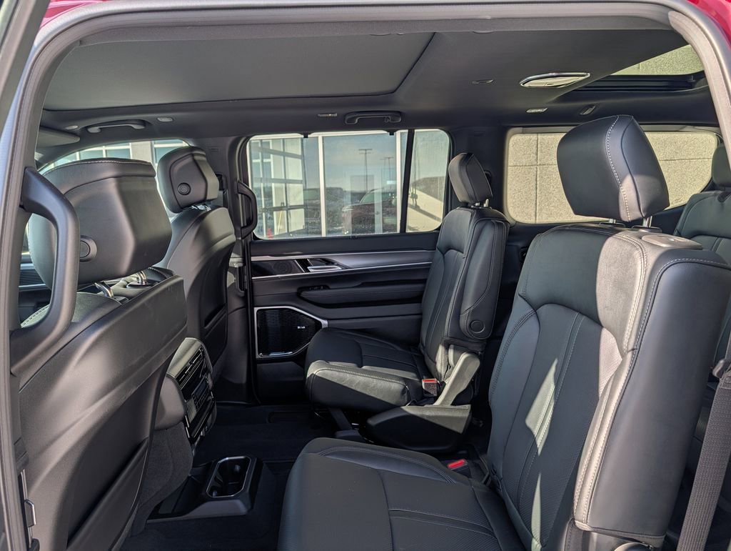 New 2026 Jeep Grand Wagoneer Limited image 6