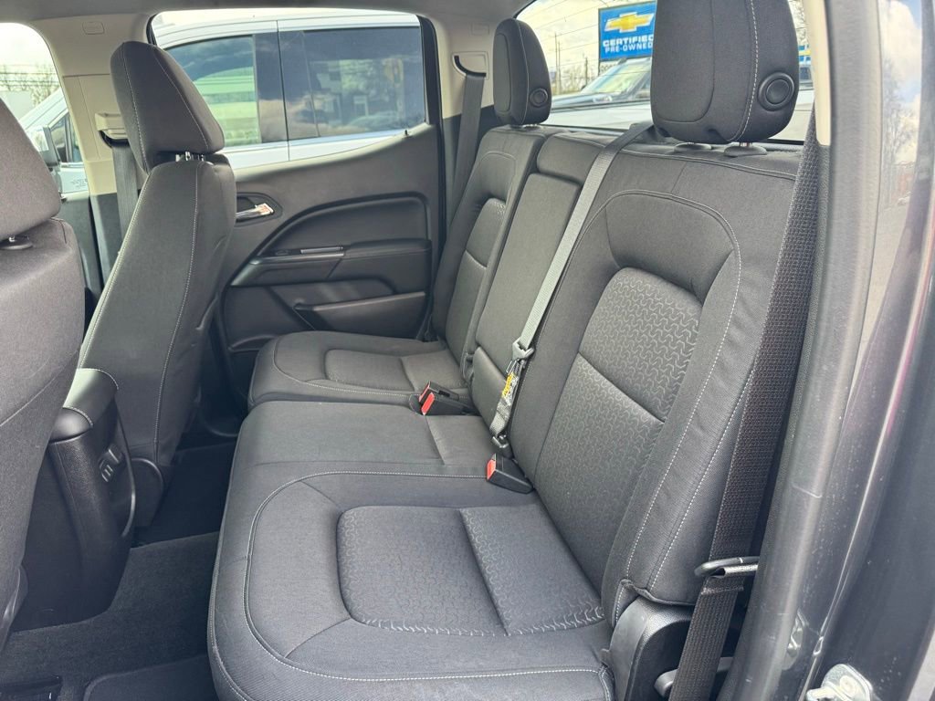 Used 2016 GMC Canyon SLE image 33