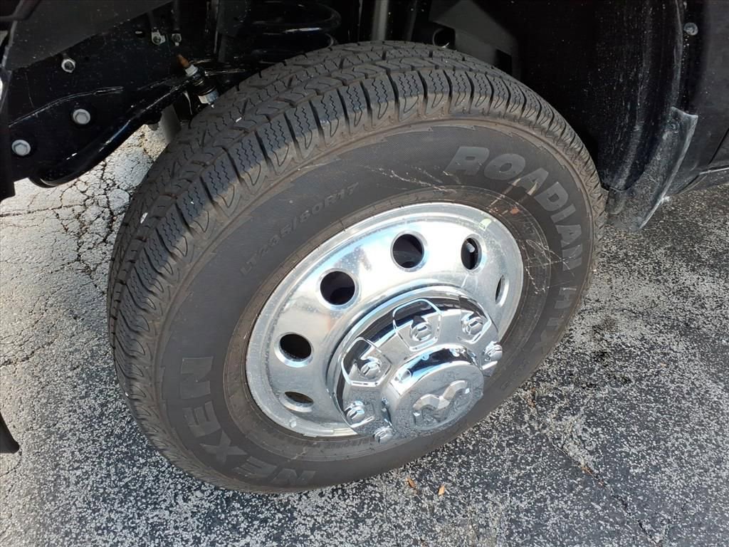 New 2026 RAM 3500 Big Horn image 5